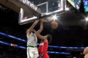 终于扣上了！米诺特跟进双手隔扣巴格利