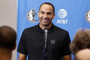 2胜7负西部第一！名记：整个联盟都想问哈里森的位置是否还安全