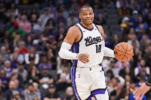 无保障底薪打成全明星！威少连续第三场比赛砍下20+