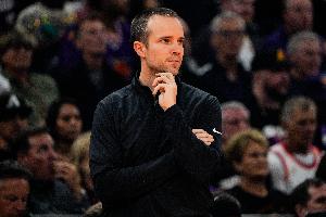 太阳主帅：82场赛季漫长很难全员健康 我们目标就是设法赢对手1分