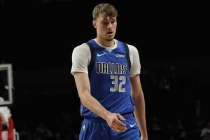 全能锋线！弗拉格近4战场均17.5分7.8板3.5助2断1帽 命中率47.5%