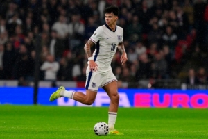 TA：奥赖利或担任英格兰主力；球队终于找到中场组织核心：安德森