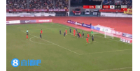 险些酿成大错！徐彬回传失误送对手单刀，金龙鹤趟球过大错失良机