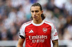 意媒：髋部伤势未康复，卡拉菲奥里已提前离开意大利队训练营