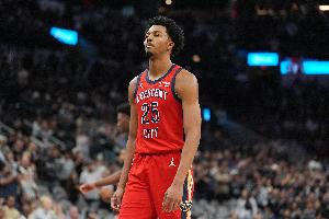 墨菲：不要放弃我们&赛季还很长 球队会发生很大的变化