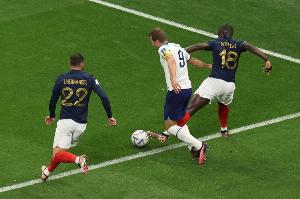 和拜仁队友谈过明年世界杯夺冠热门吗？凯恩：显然会有法国队