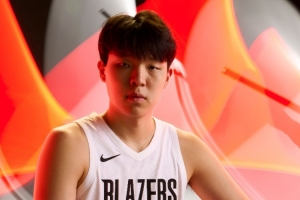 解说：瀚森的比赛内容比数据更让人欣喜 他要像小谢那样磨练自己